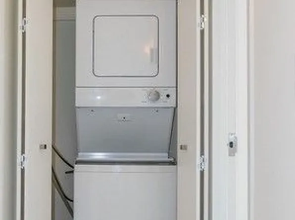 240 East 86th Street 018E image 4 of 4
