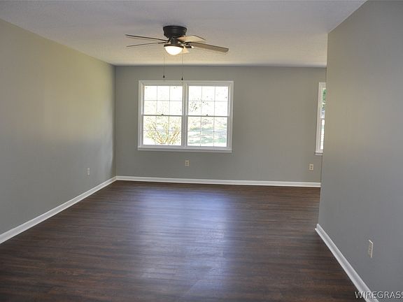 3rd image of 106 Seminole Dr