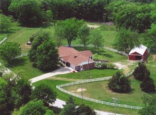 3900 Old Shamrock Rd, Jefferson City, MO 65101