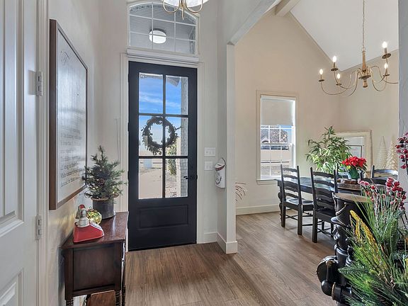 4th image of 4054 Hanna Way