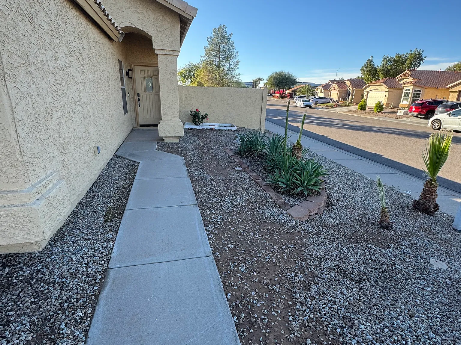1110 S Cholla St — Photo 2