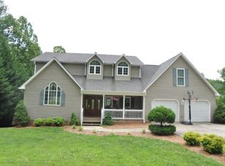 269 Lake Forest Dr, Wilkesboro, NC 28697