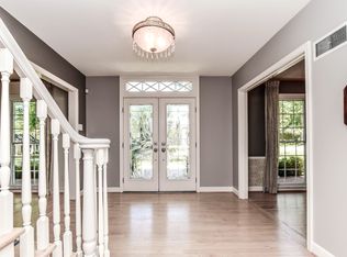 8 Forcee Ln, Saint Louis, MO 63124