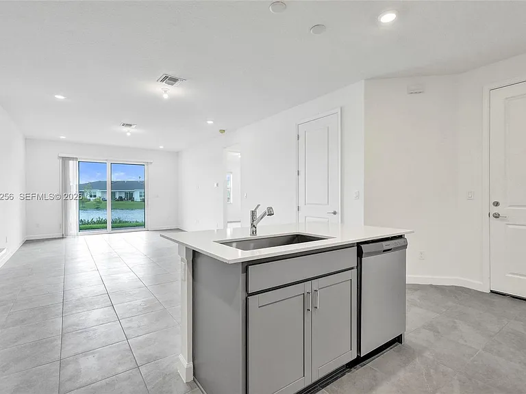 3783 Harborside Ave — Photo 8