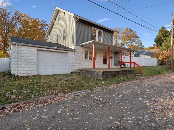 301 Home St, New Kensington, PA 15068