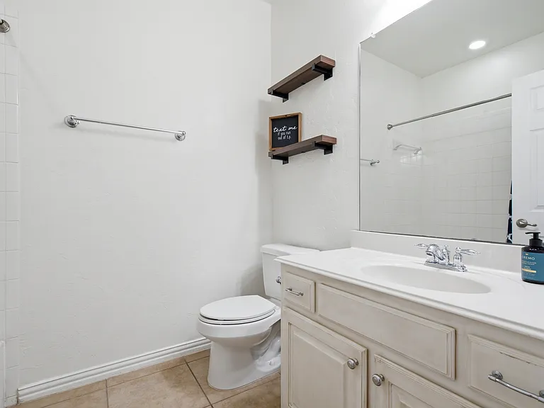 1028 Kaylie St — Photo 21