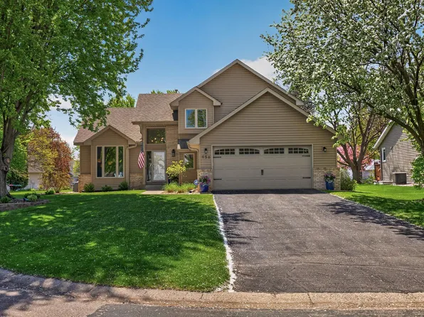 956 Trillium Ct, Eagan, MN 55123