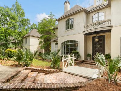 104 Summer Lake Dr, Ridgeland, MS, 39157