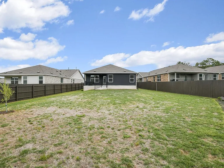 2108 Golden Grain Ln — Photo 26