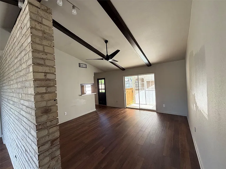 7603 Grape St — Photo 5