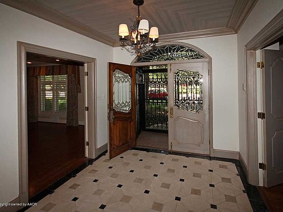 4th image of 2 Greenwood Ln