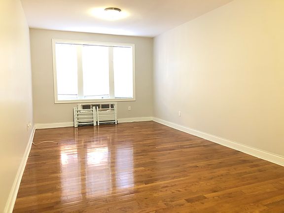 2nd image of 92 Highland Ave #15E