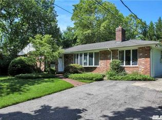 29 Marion St, Greenvale, NY 11548