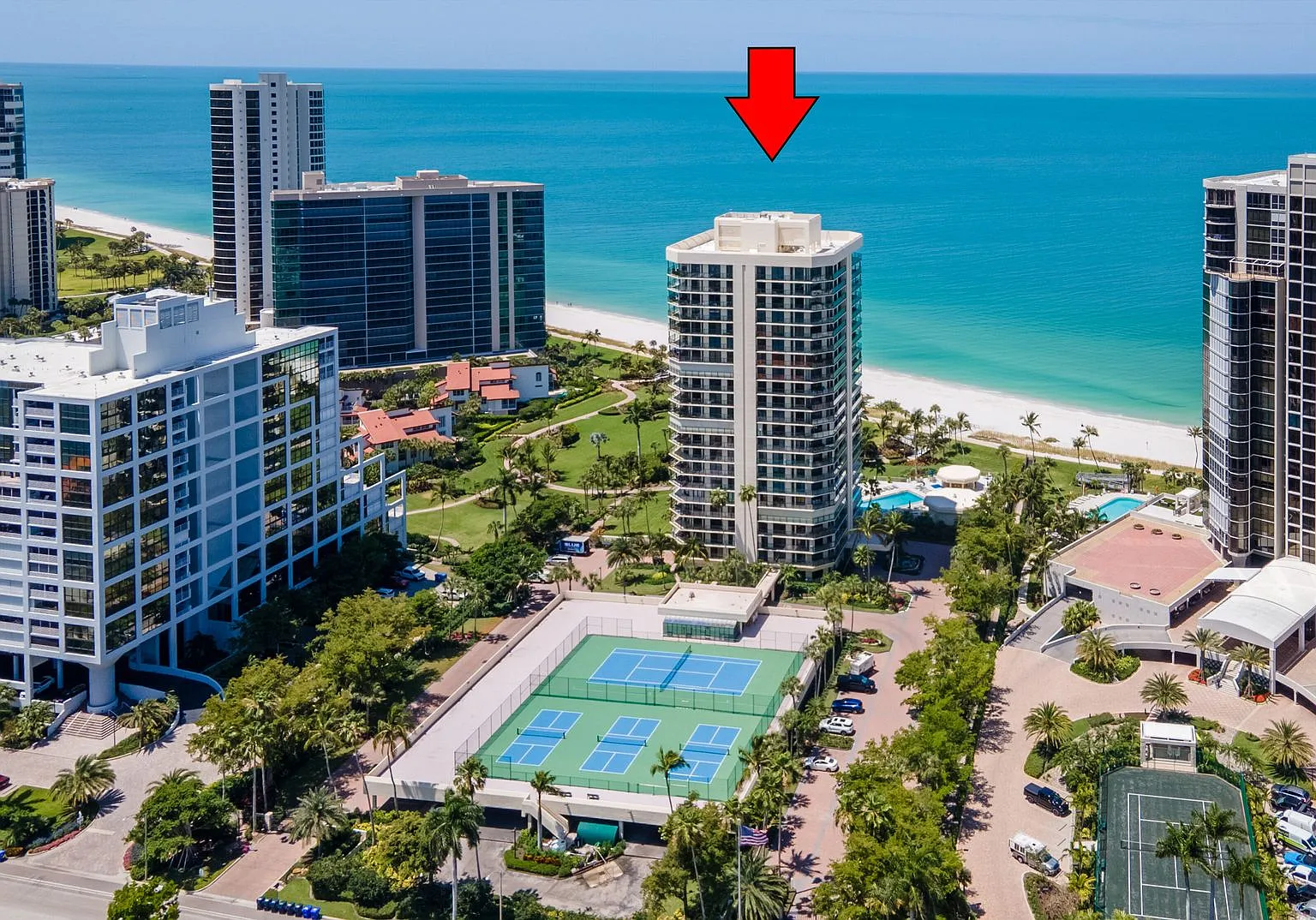 Annual Rental Available Now Stunning 2BR/3BA 9th Floor Condo, Turnkey, Furnished — Photo 2
