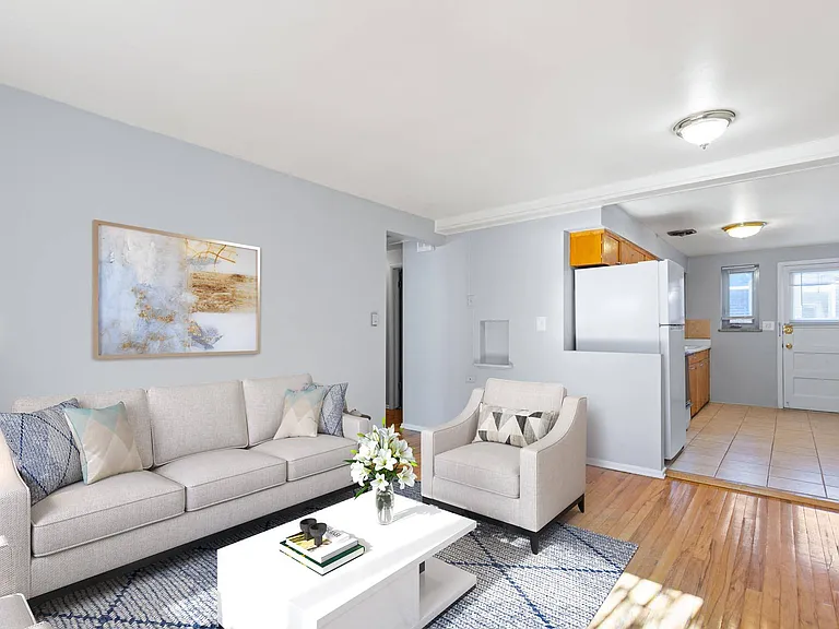1557 S Ash Street — Photo 1