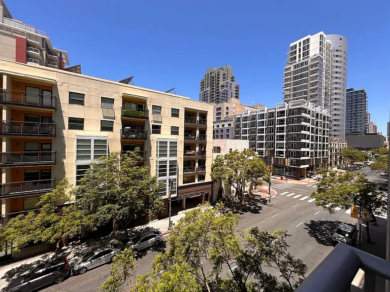 1025 Island Ave #406 — Photo 11