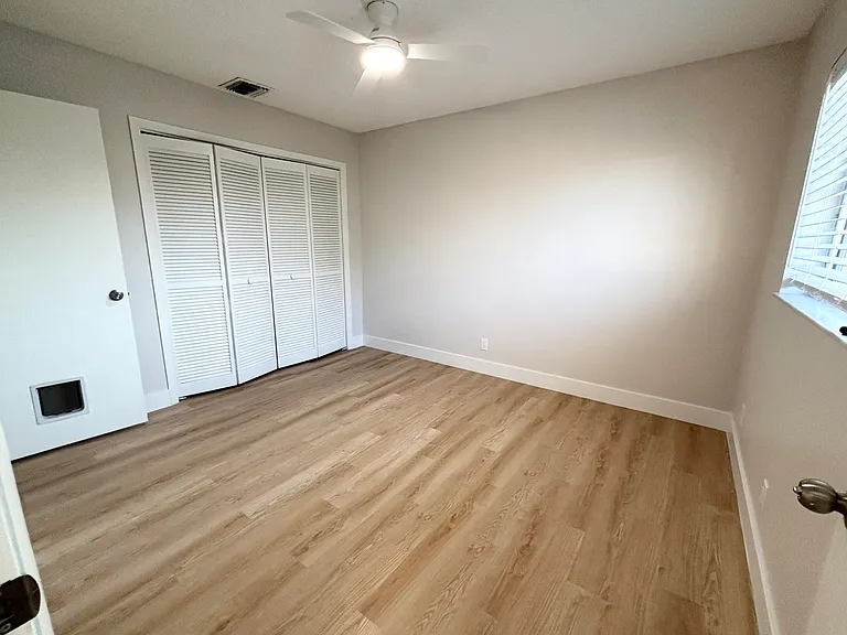 531 N J St #5 — Photo 13