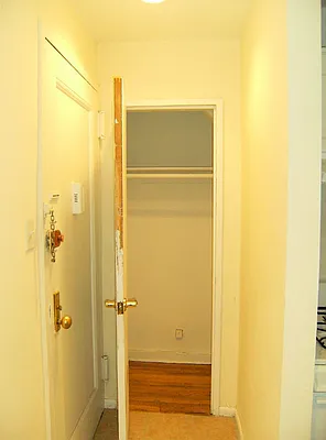 Rented by City Connections Realty | media 20