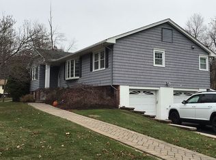 15 Dalewood Rd, West Caldwell, NJ 07006