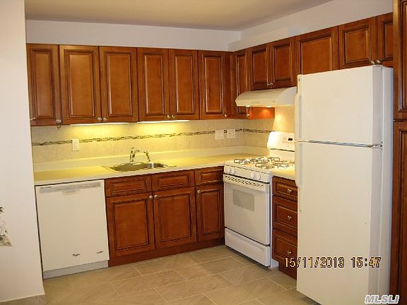 5th image of 14468 Roosevelt Ave