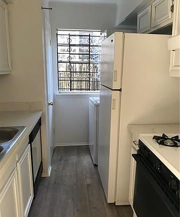 5th image of 1125 7th St