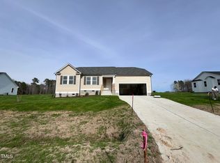 40 Hydrangea Ln, Benson, NC 27504