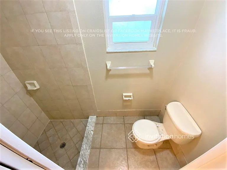 112 Granada St — Photo 16