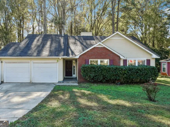 200 Blue Heron Dr, Jonesboro, GA 30238