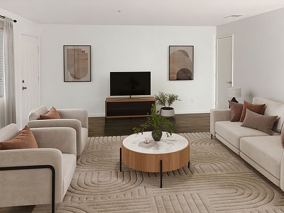5th image of 838 N Palm Ave #302