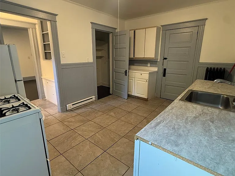 76 S Hamilton St #2 — Photo 1