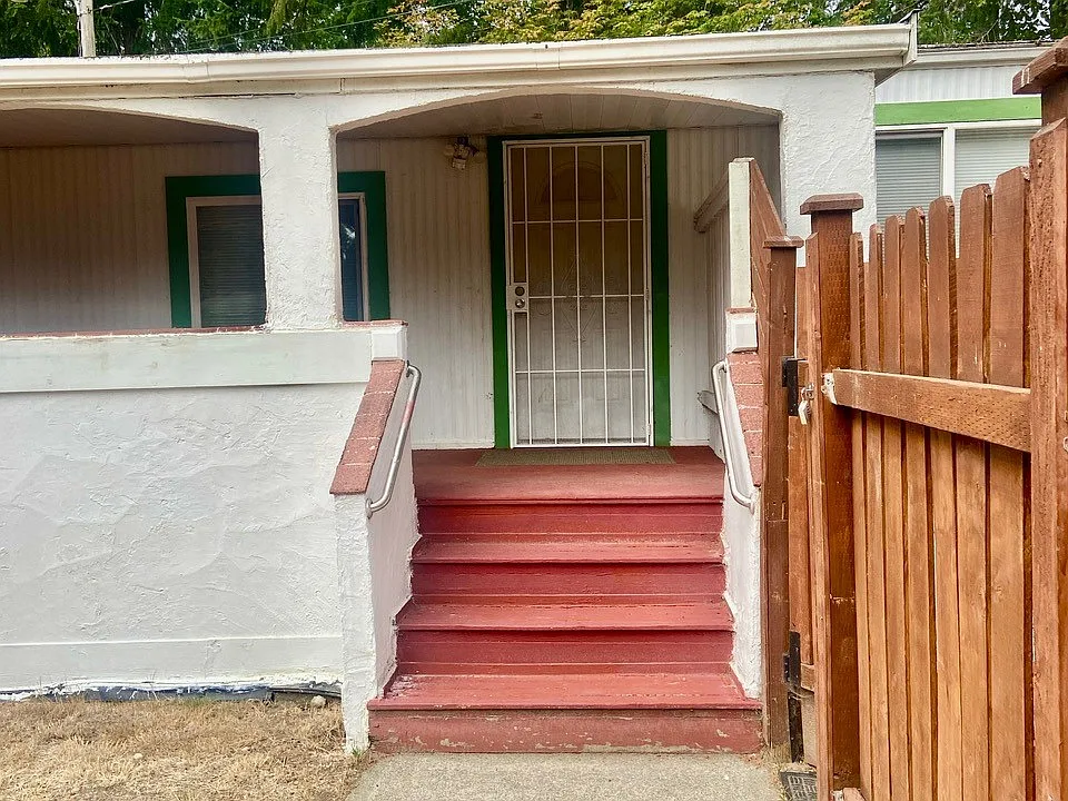 86th Street Ct NW