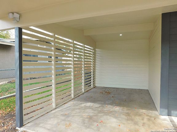 4th image of 6023 Lark Valley Dr