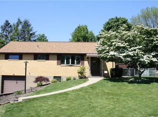 123 Elmwood Dr, Glenshaw, PA 15116