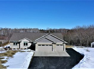 430 Falcon Cir, Pulaski, WI 54162