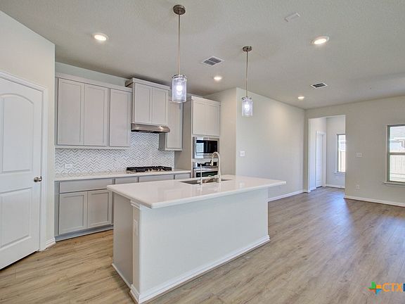5th image of 2058 Chelsea Grv