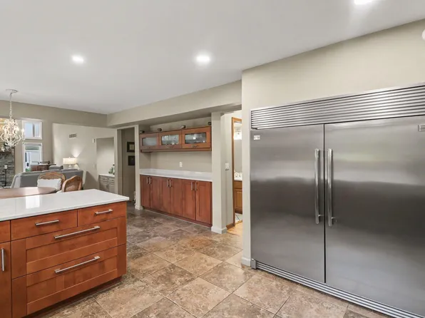 17107 Maple Hill Dr, Northville, MI 48168