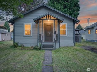 1035 16th Ave, Longview, WA 98632