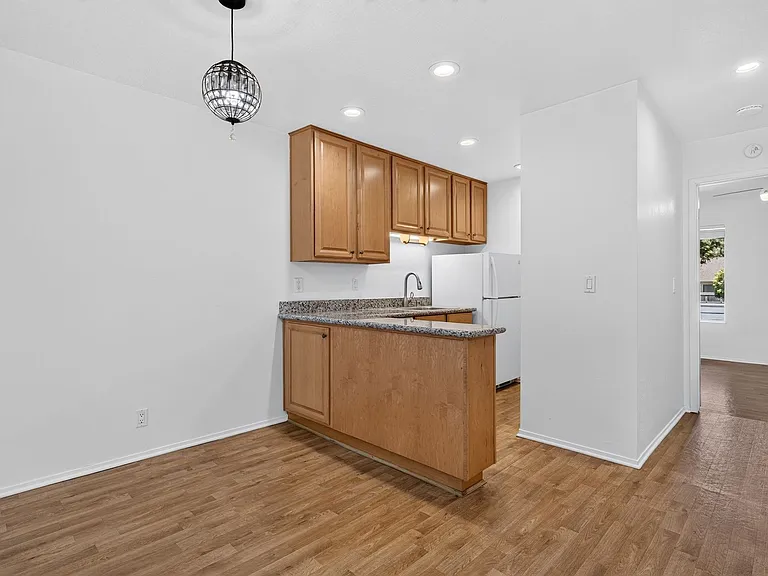 2562 Walnut Blvd #56 — Photo 7