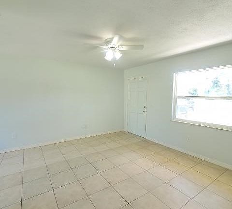 4th image of 3103 Valerie Blvd