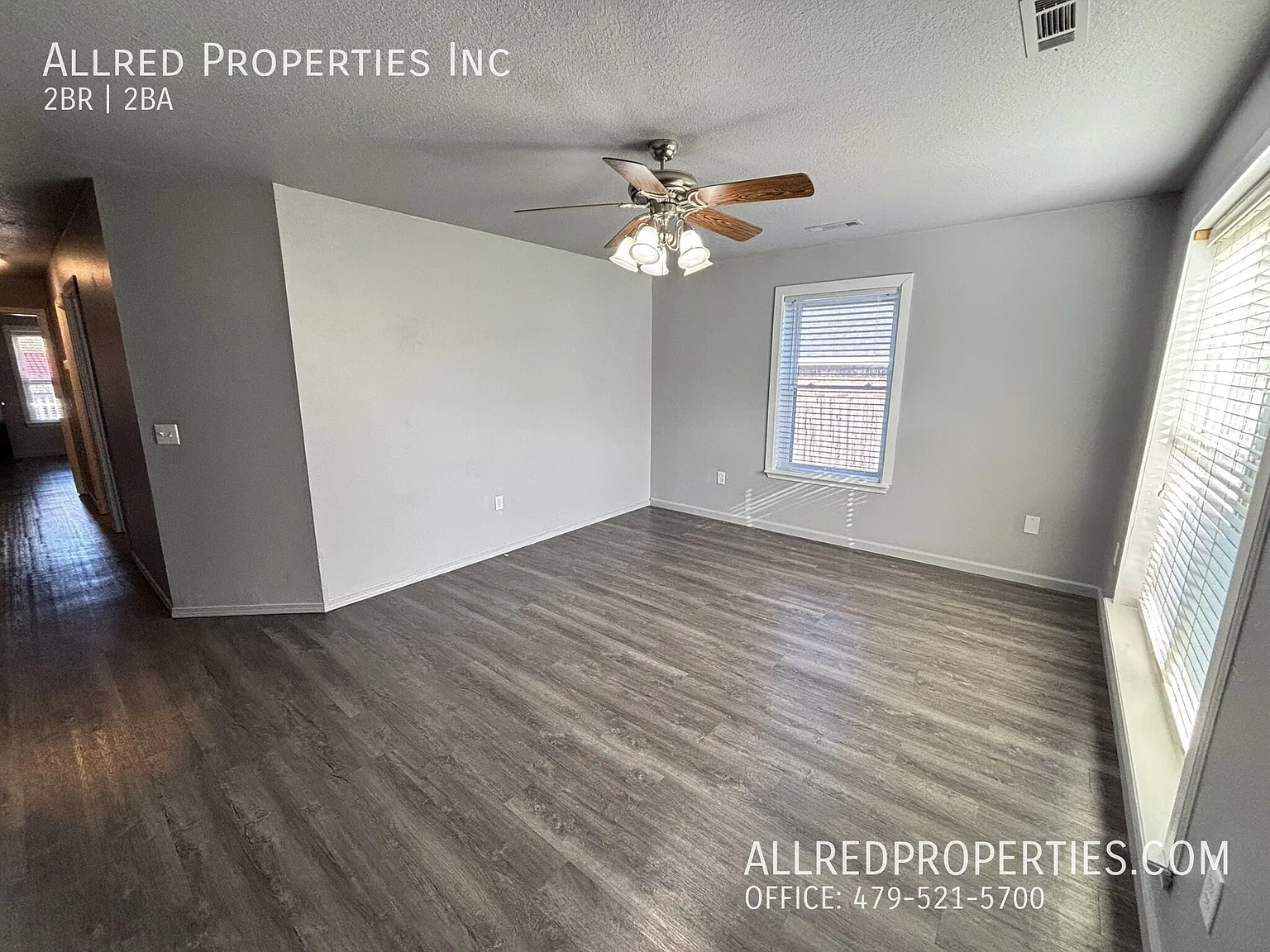 Comfortable 2 Bedroom, 1.5 Bathroom Duplex in Springdale! — Photo 3