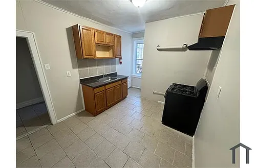 333 Park Ave Photo 1