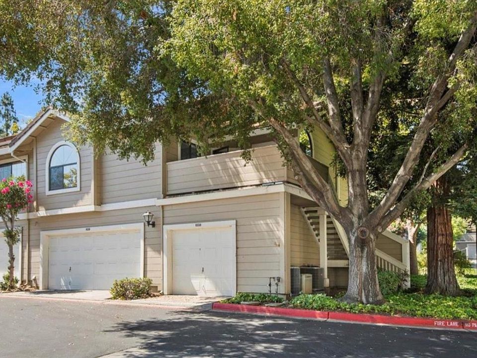 1st image of 2885 Buena Crest Ct