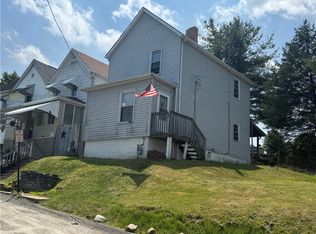 423 Lowell St, Vandergrift, PA