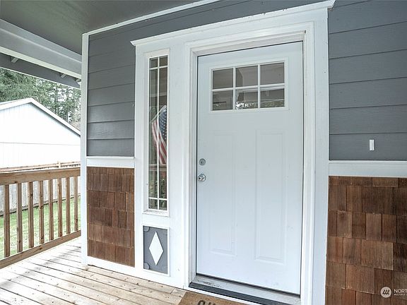 5th image of 11616 36th Avenue Ct NW