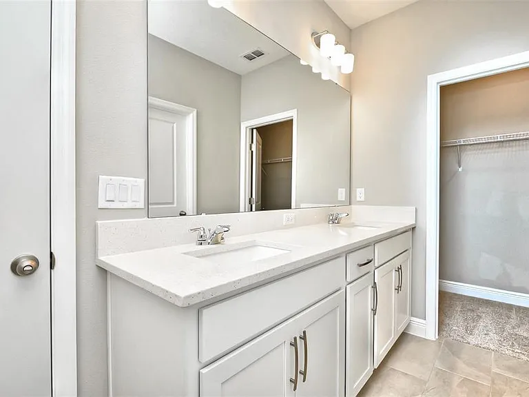 2941 Voyager Ave — Photo 18