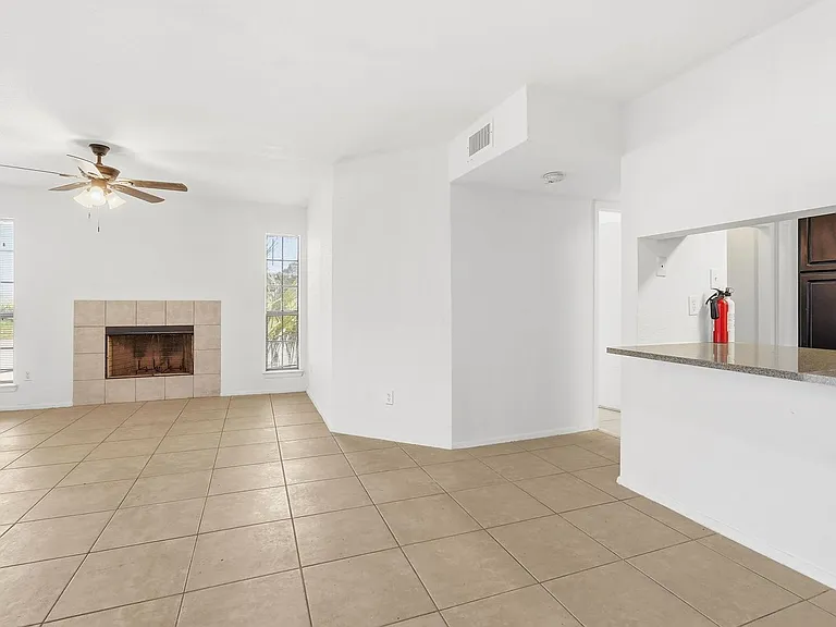 10501 South Dr #288 — Photo 4