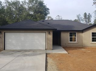 4861 Parker St, Redding, CA 96019