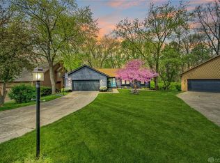 6321 Shadow Lake Trl, Dayton, OH 45459