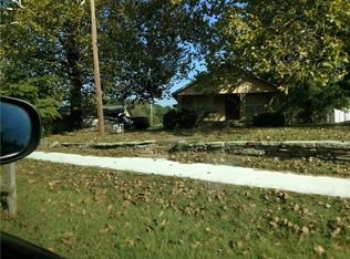 204 Bell Rd, Greenwood, AR 72936