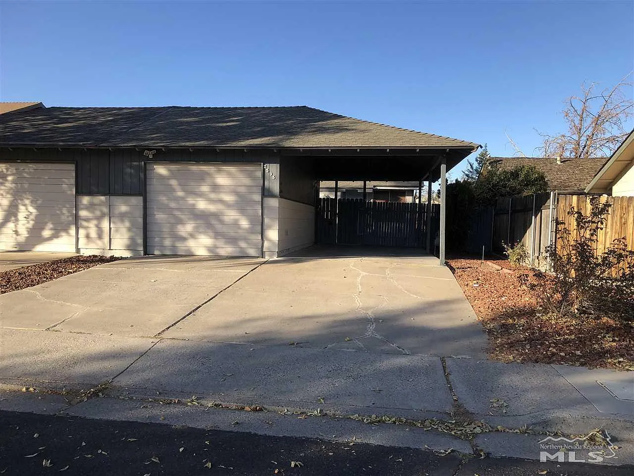 2595 Starks Way photo 1